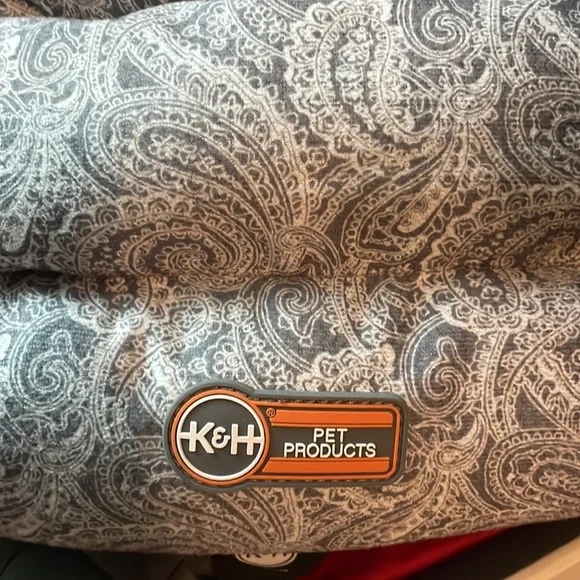 Small pet bed - Picture 2 of 3